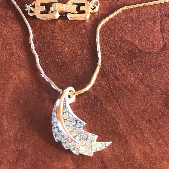 Givenchy gold tone necklace with green stone. - Picture 2 of 6